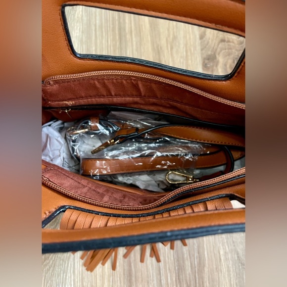 Fringe Accent Snake Print Cut-out Handle 2-Way Medium Satchel MH-D0499 NWOT - Picture 7 of 7